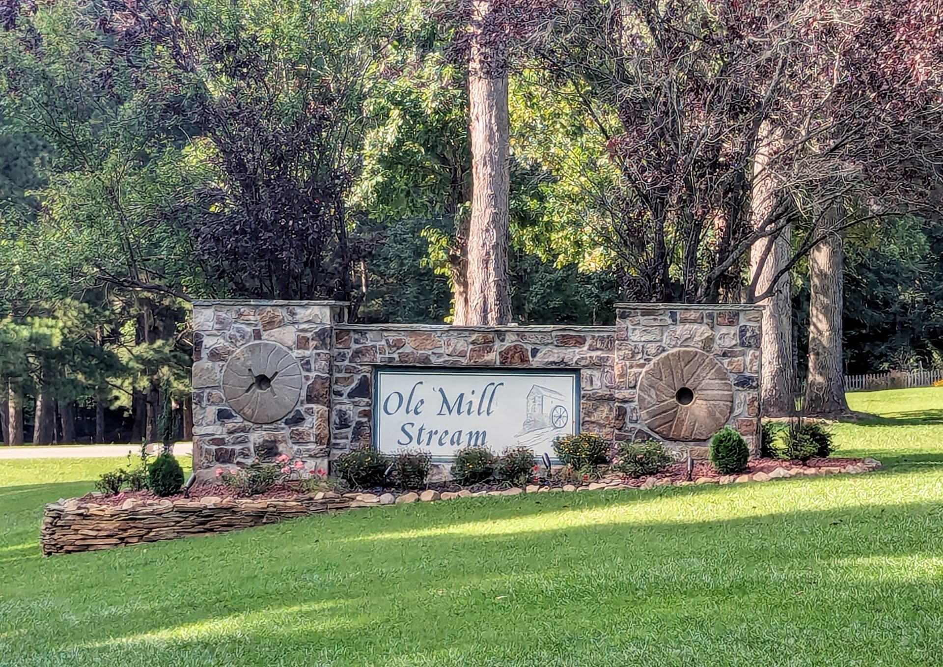 Ole Mill Stream neighborhood in Clayton, NC